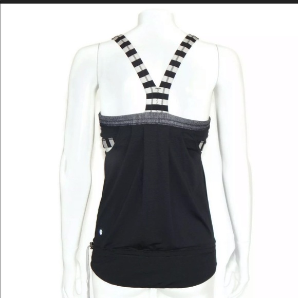Lululemon Restless tank 8 stripes - Picture 3 of 7